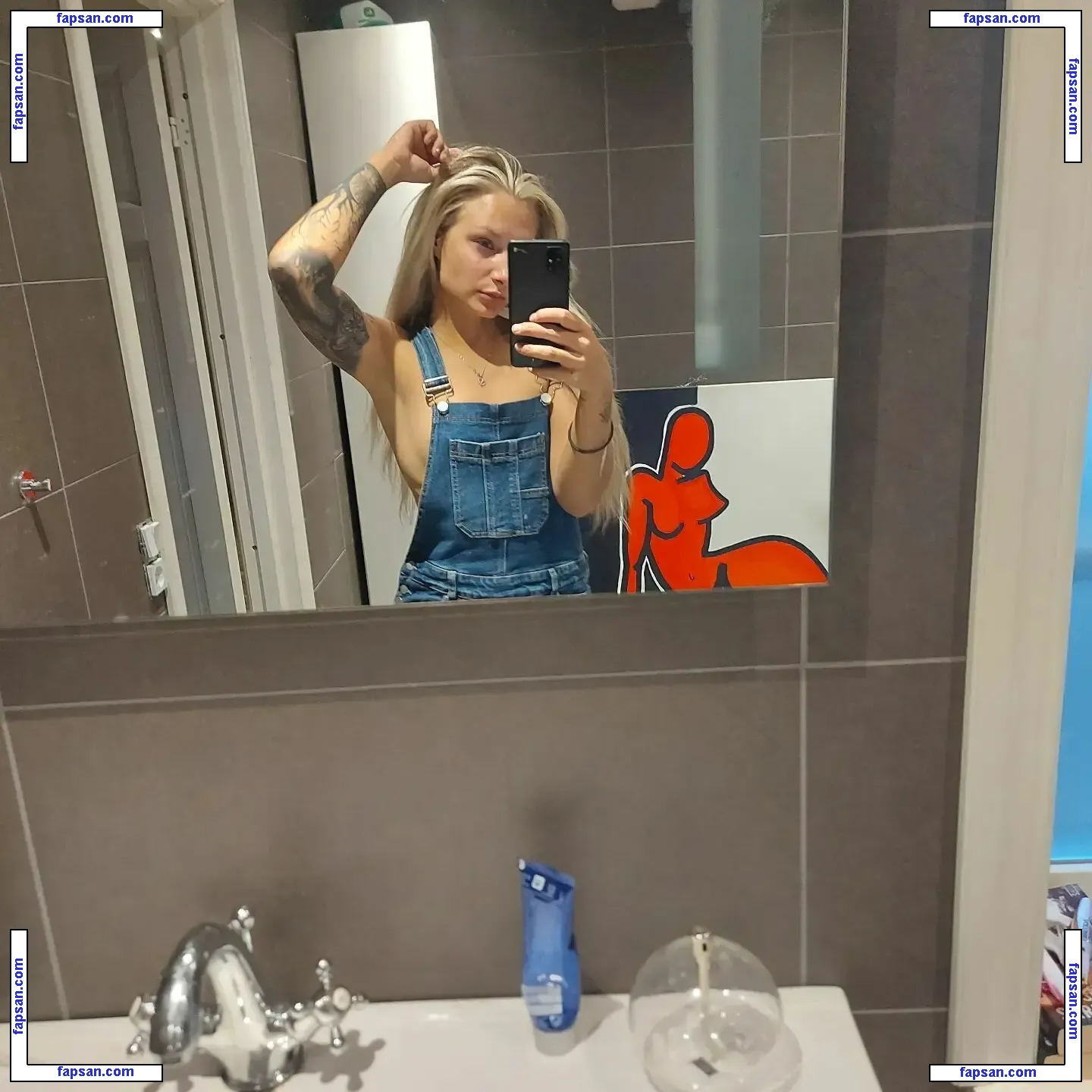 Johanna Juhlin nude photo #0025 from OnlyFans