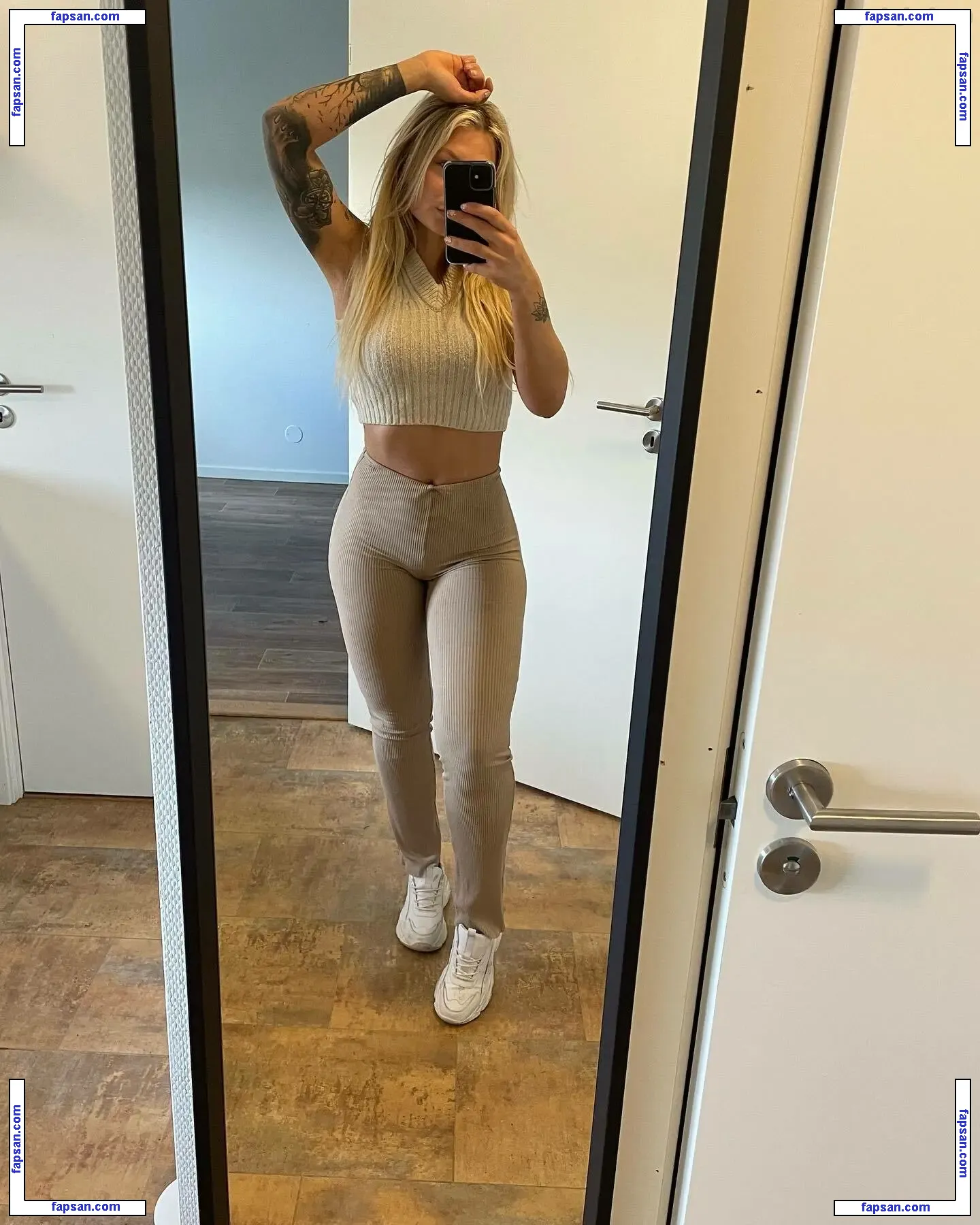 Johanna Juhlin nude photo #0026 from OnlyFans