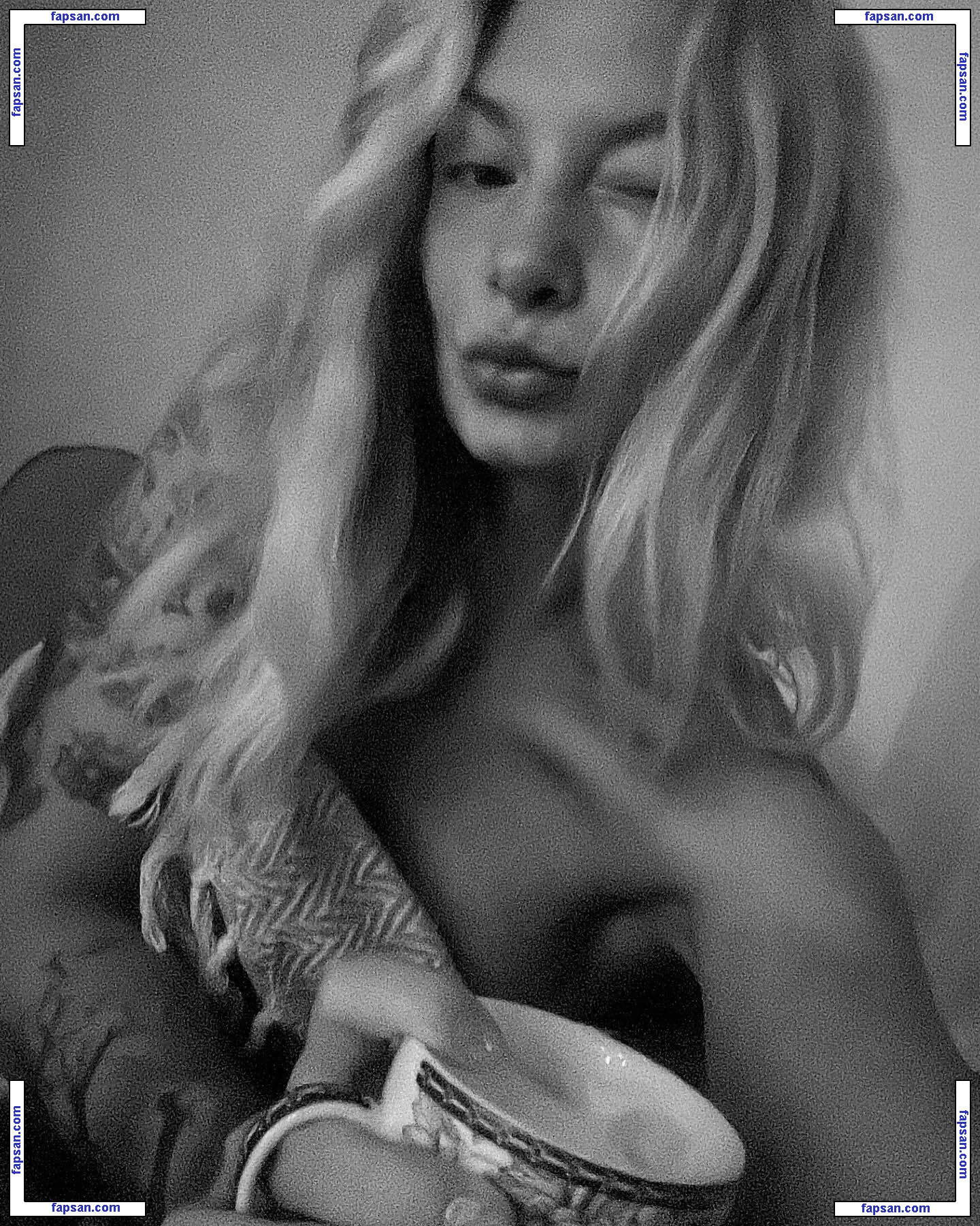 Johanna Juhlin nude photo #0033 from OnlyFans