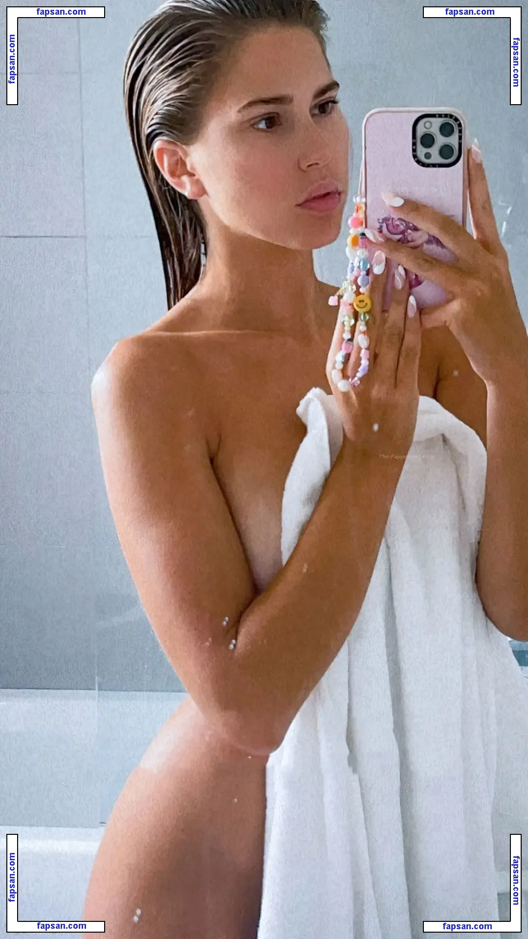 Jordyn Jones nude photo #1084 from OnlyFans