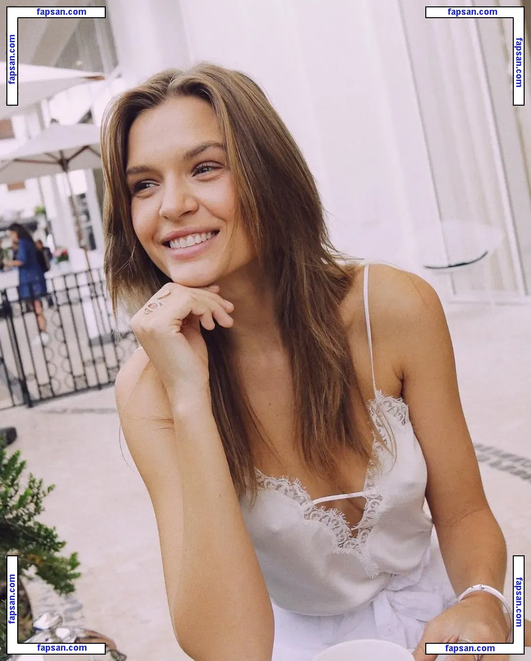 Josephine Skriver nude photo #1419 from OnlyFans