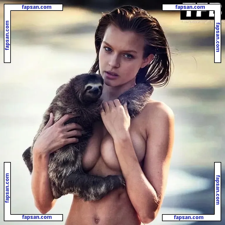 Josephine Skriver nude photo #2321 from OnlyFans