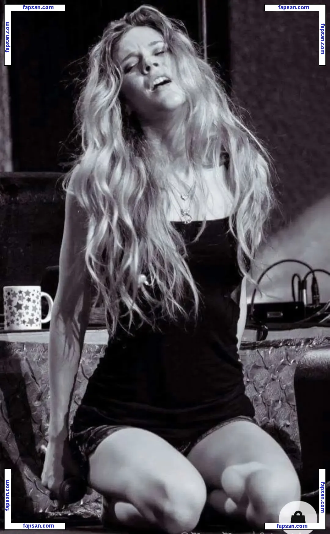 Joss Stone nude photo #0065 from OnlyFans