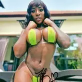 Josy Black голая #0056