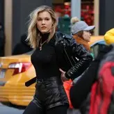 Joy Corrigan голая #0025