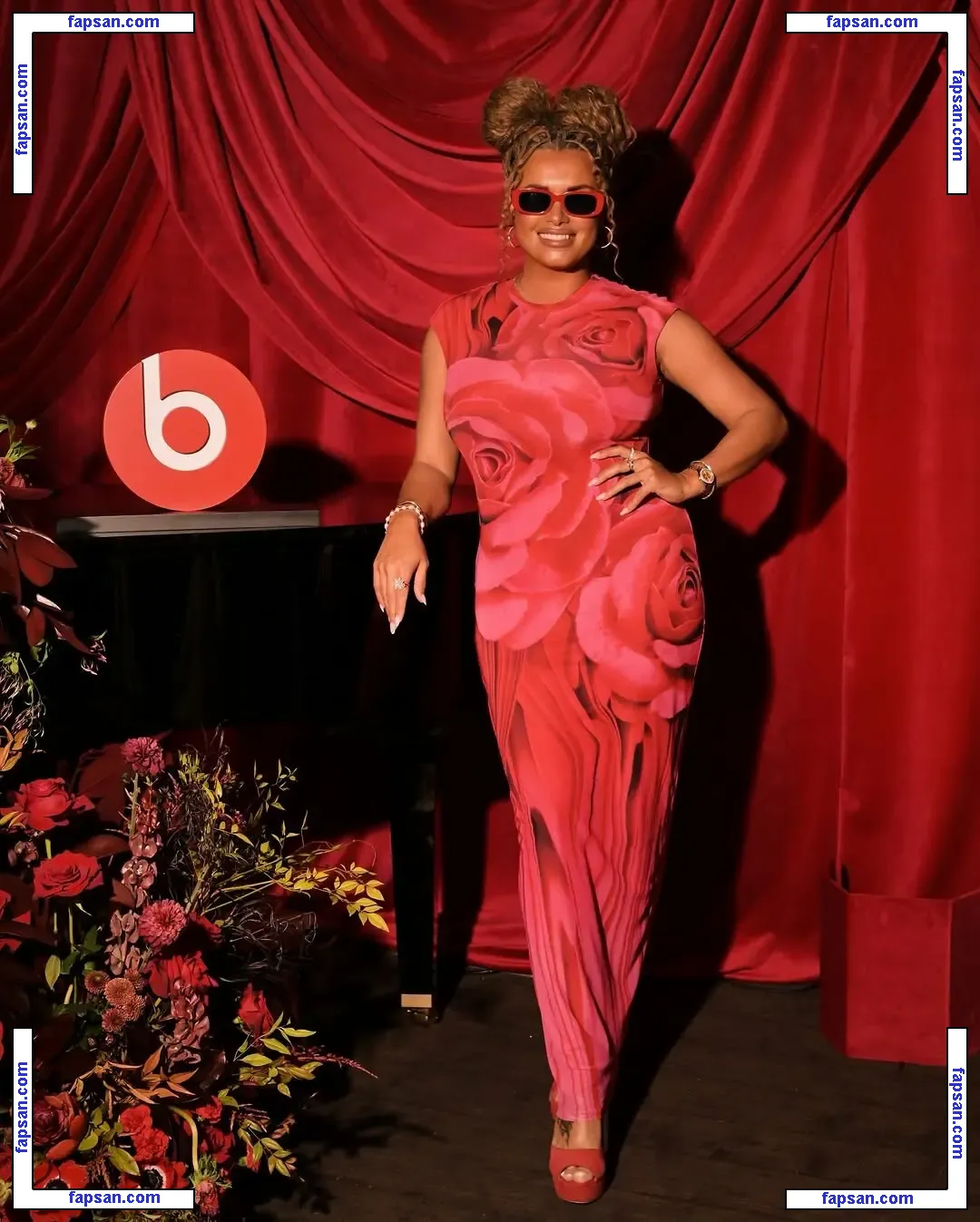 Joy Taylor голая фото #0494 с Онлифанс