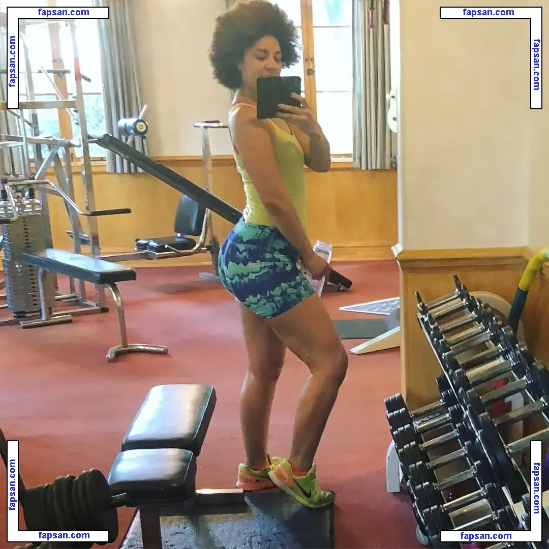 Joy Villa голая фото #0023 с Онлифанс