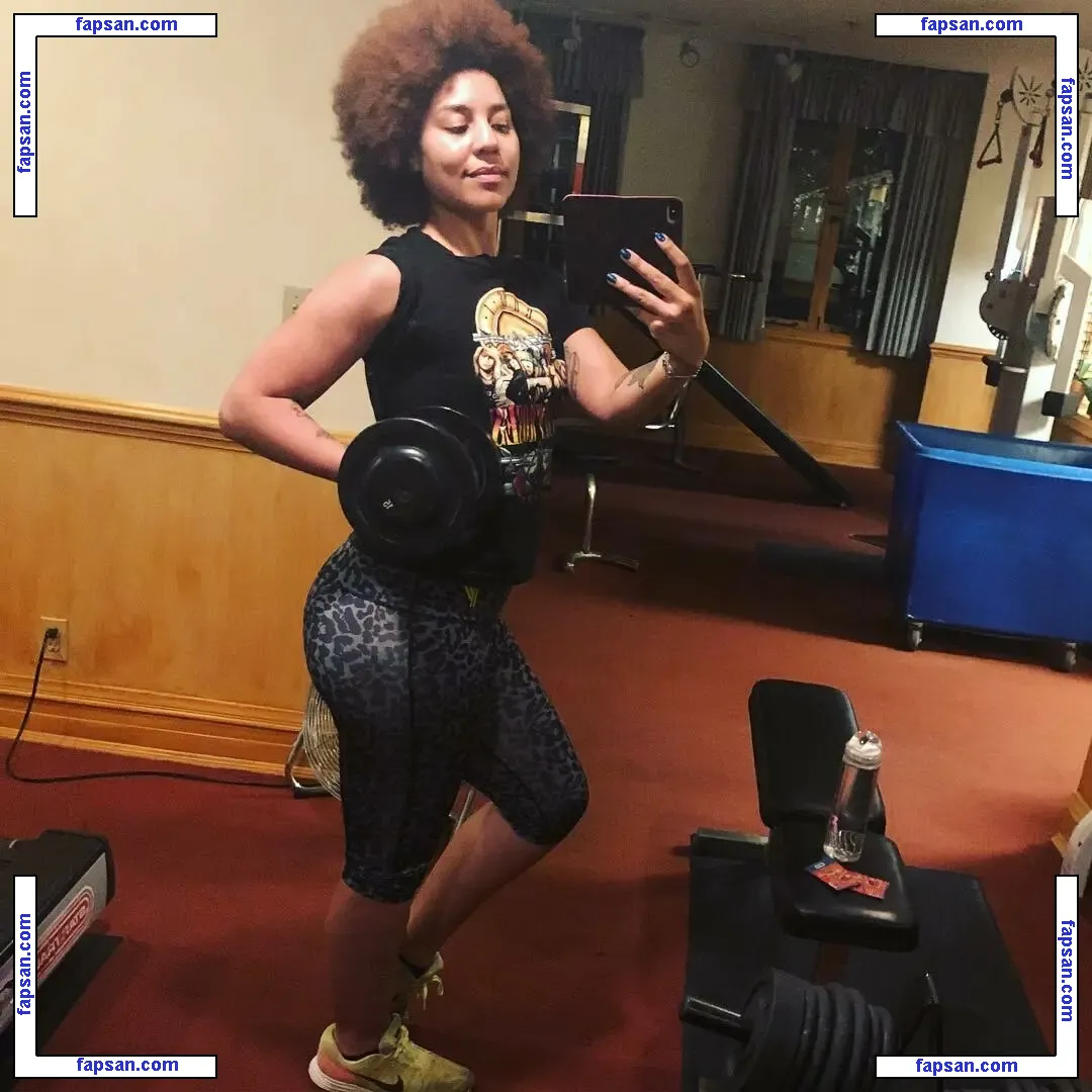 Joy Villa голая фото #0026 с Онлифанс