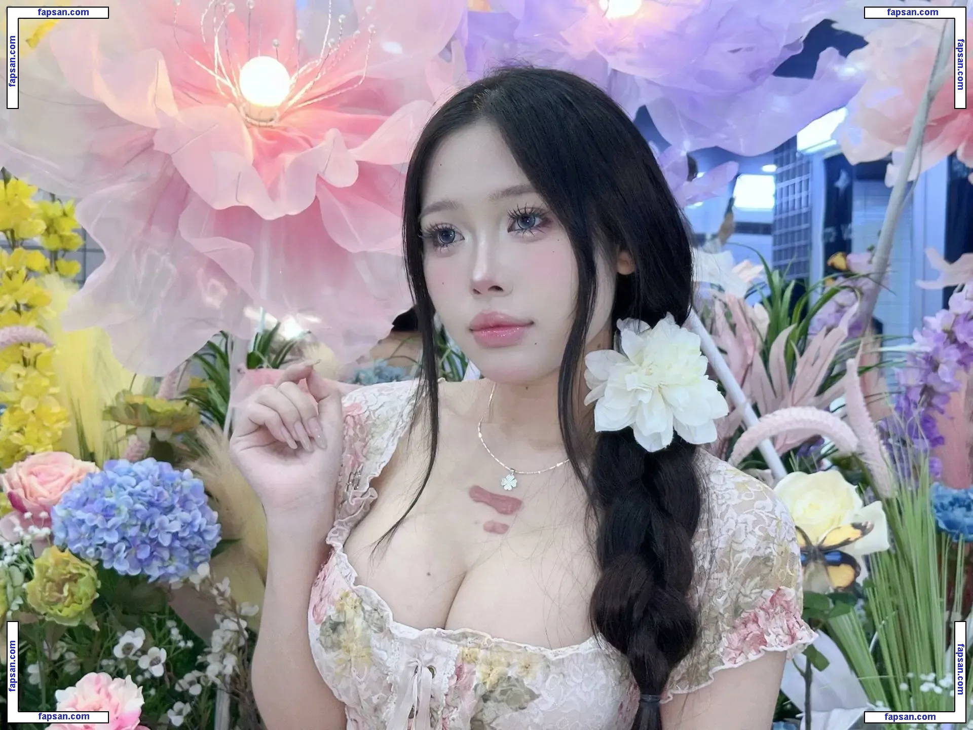 Joya Nguyen nude photo #0008 from OnlyFans