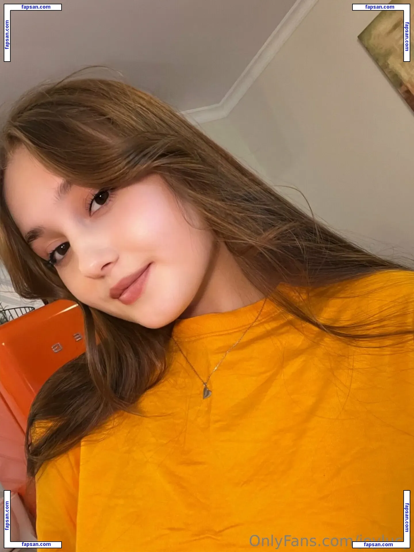 joylucy nude photo #0032 from OnlyFans