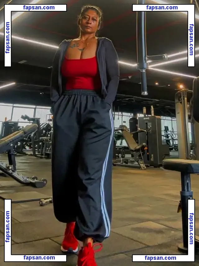 joyyogachakra голая фото #0002 с Онлифанс