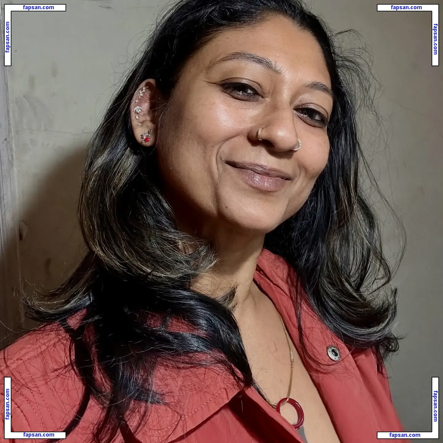 joyyogachakra голая фото #0003 с Онлифанс