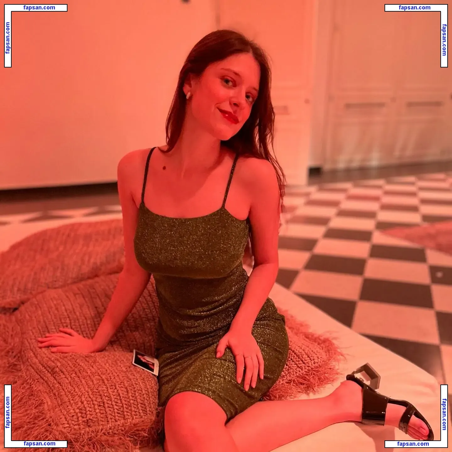 Juana Groisman nude photo #0026 from OnlyFans
