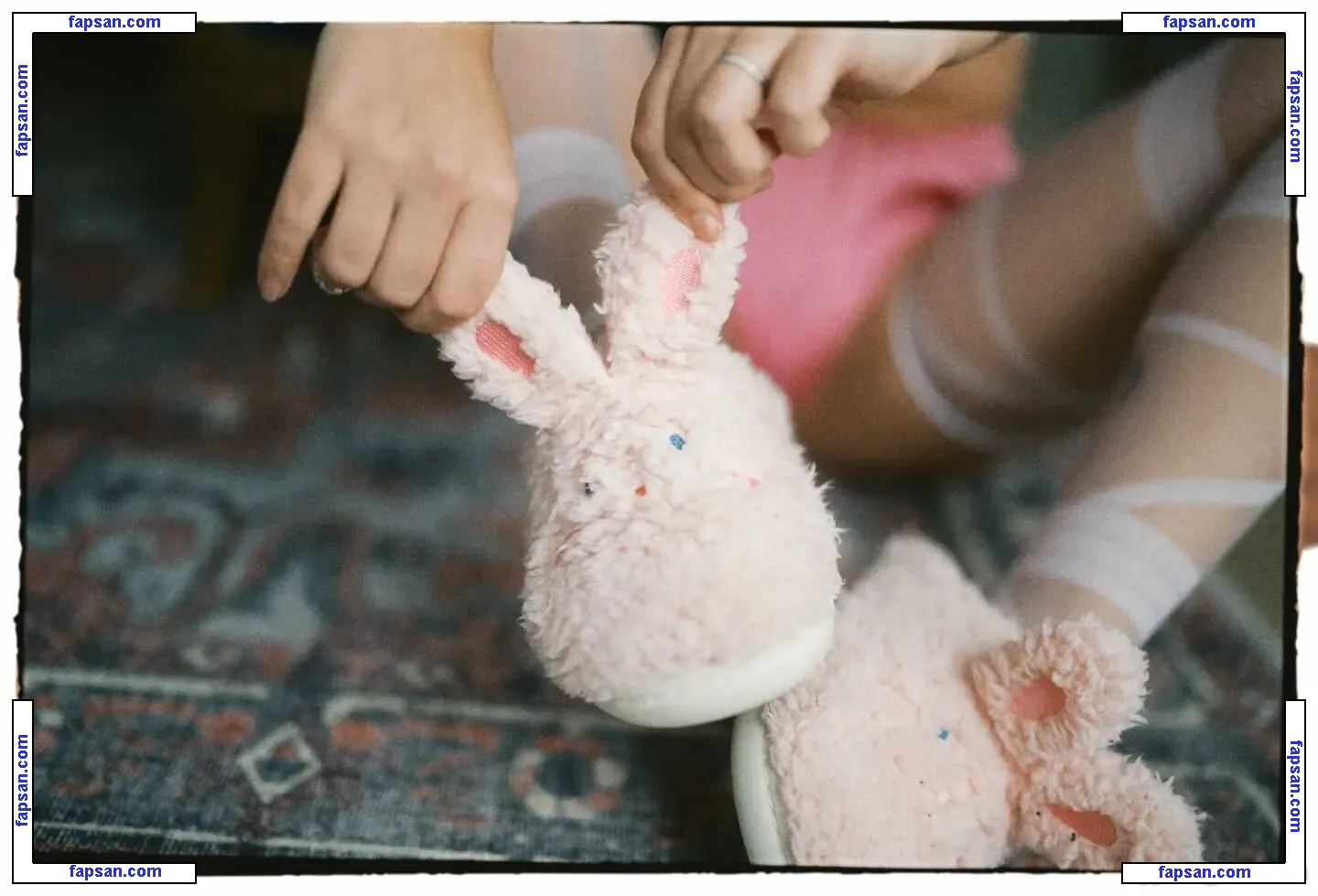 Juicy_mel nude photo #0012 from OnlyFans