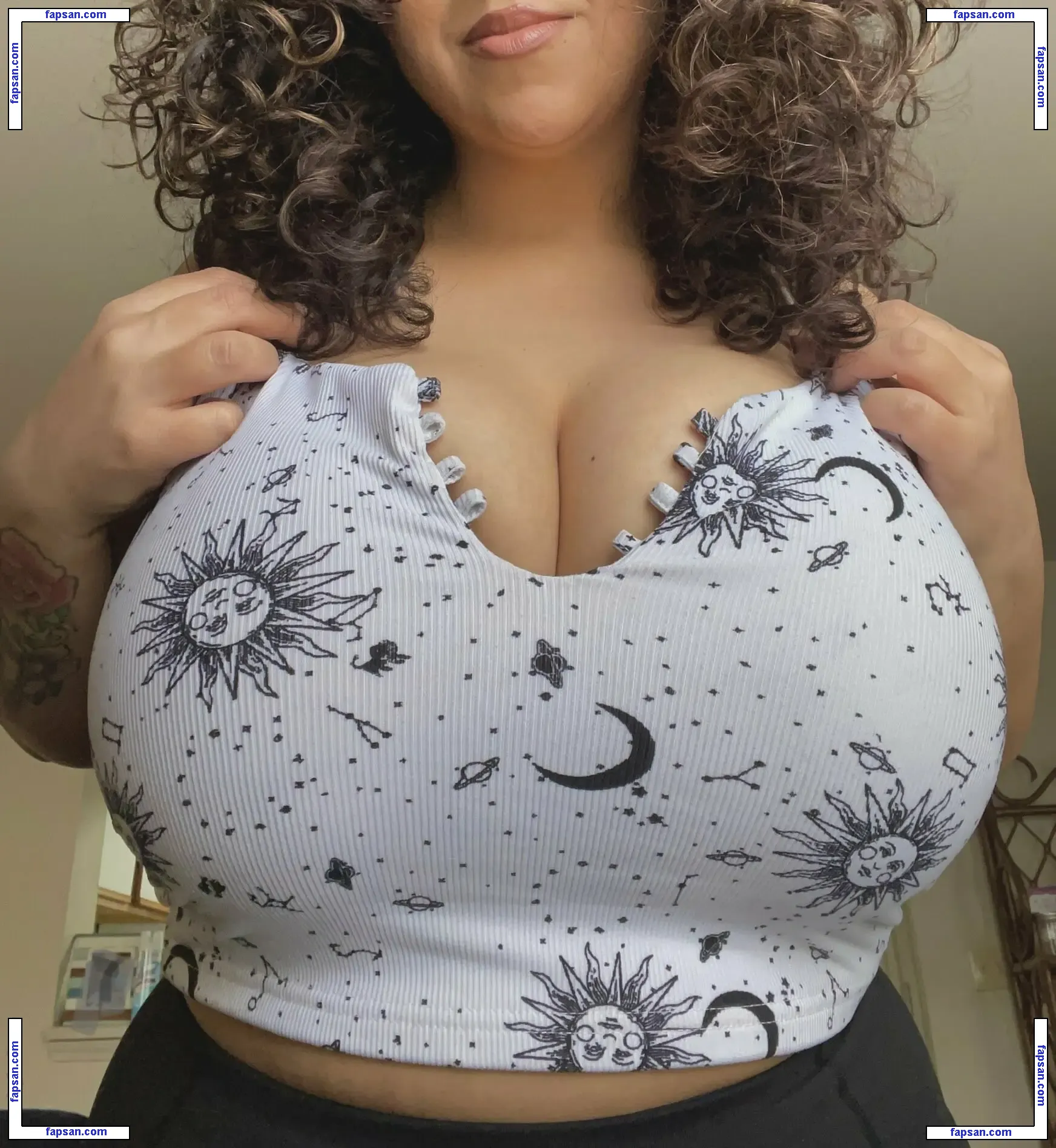 juicyjade.444 nude photo #0003 from OnlyFans