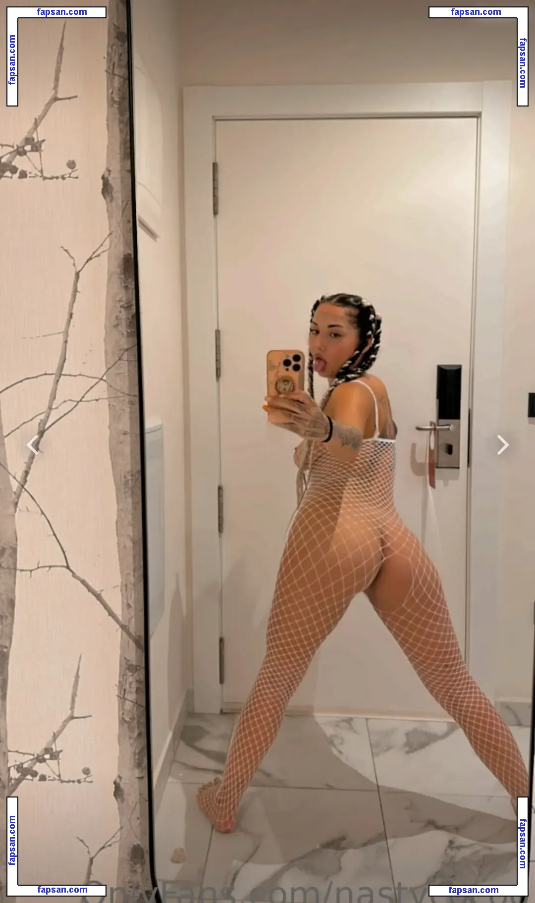 Juicyjoana nude photo #0005 from OnlyFans