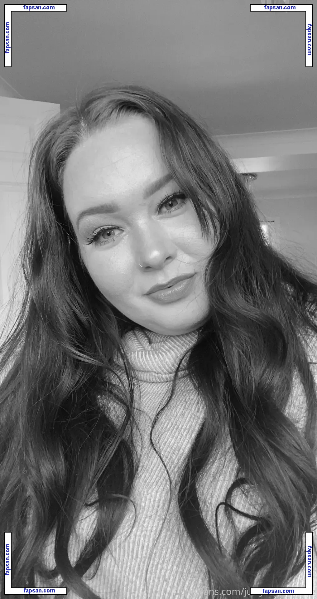 Juicylucy505 nude photo #0003 from OnlyFans