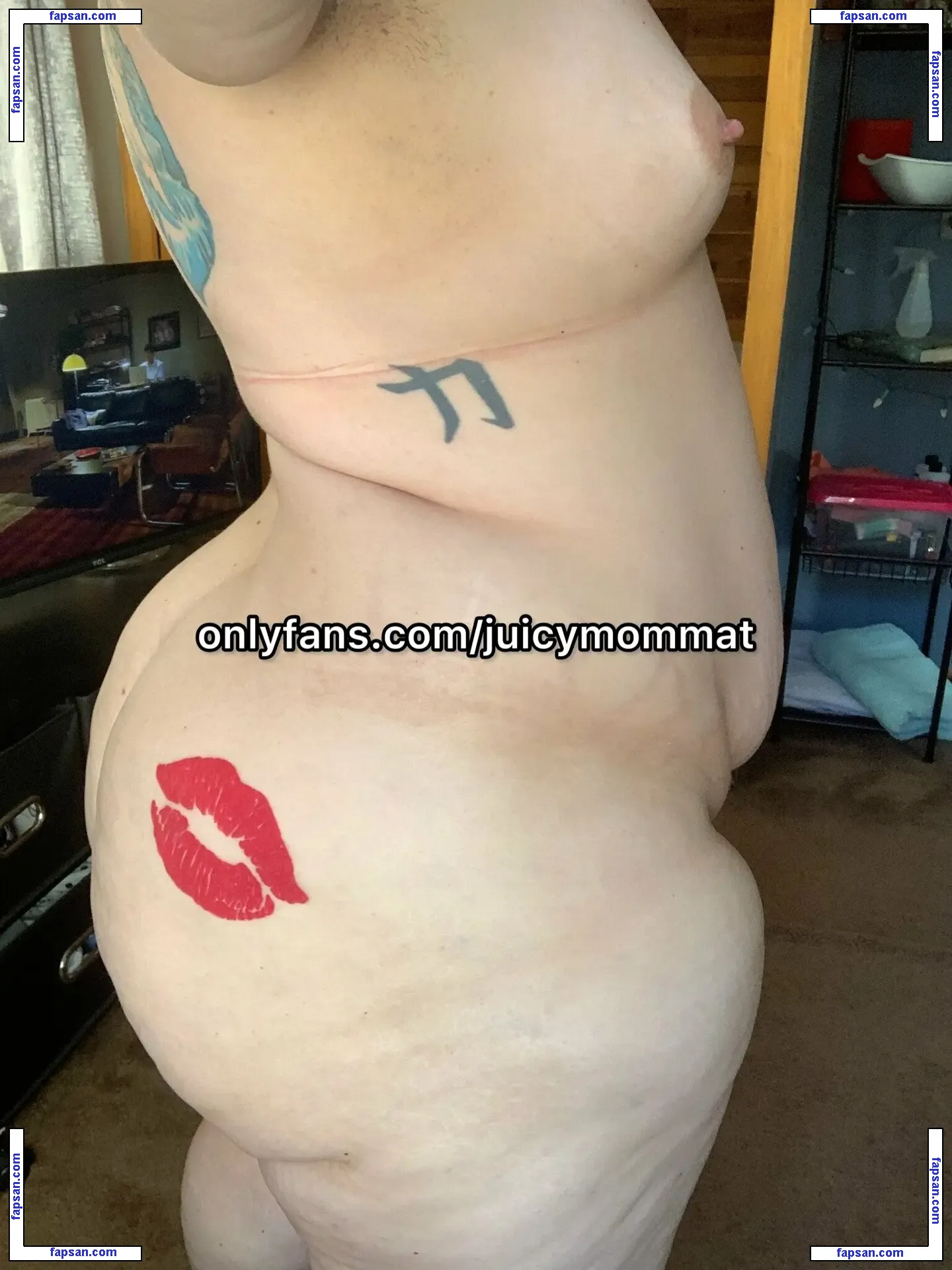 JuicymommaT nude photo #0021 from OnlyFans