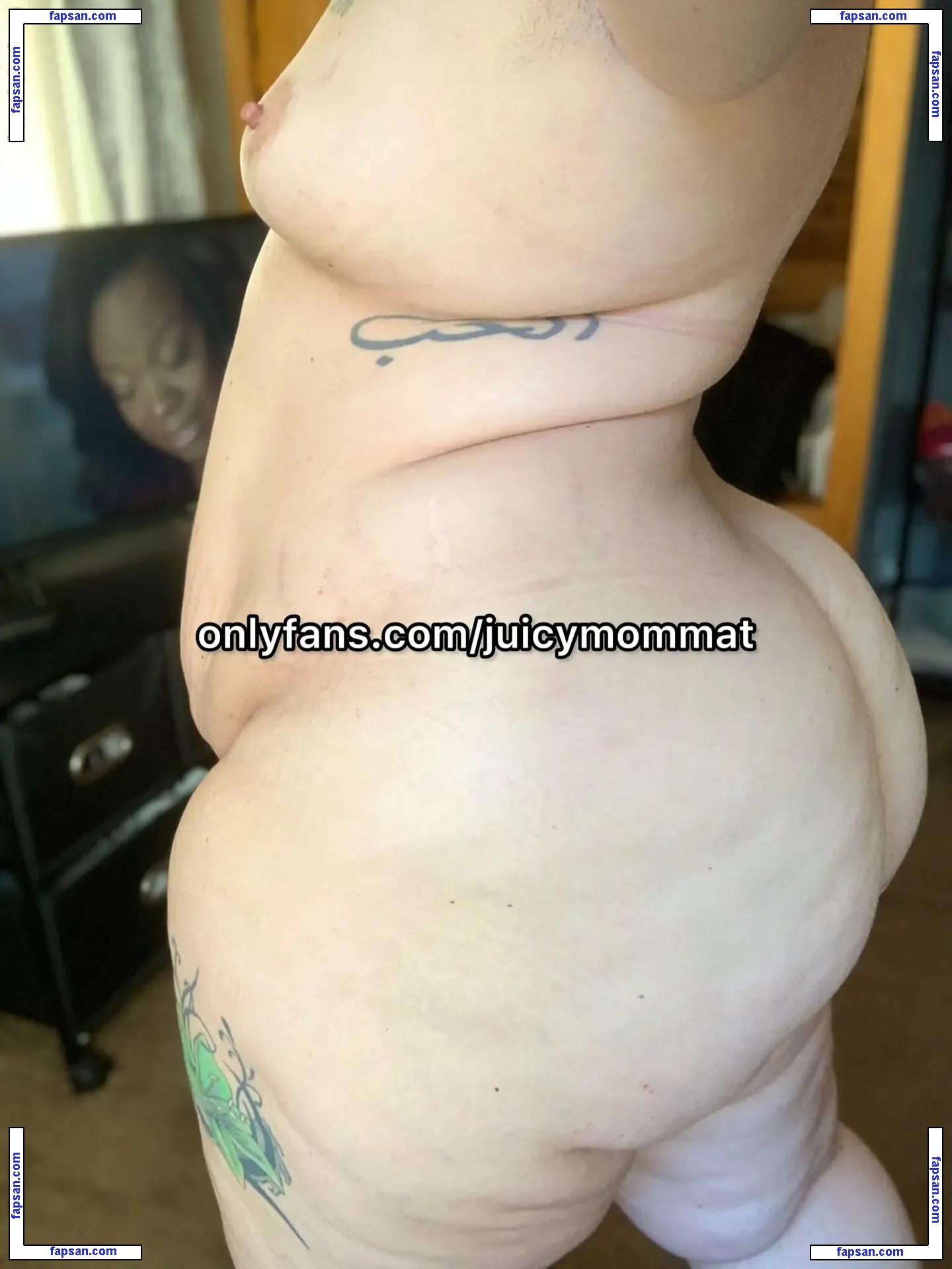 JuicymommaT nude photo #0023 from OnlyFans