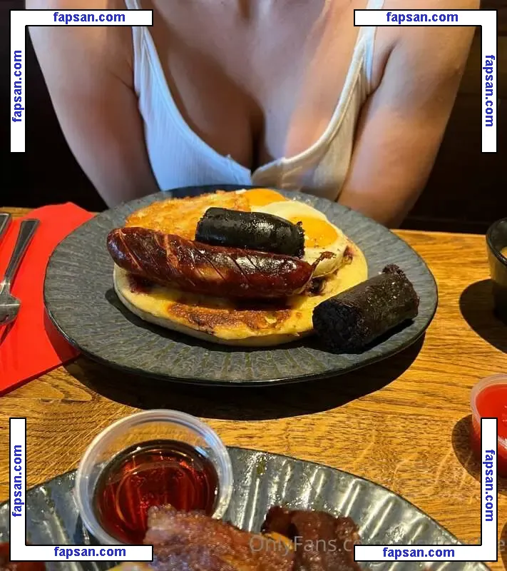 Juicytooshie голая фото #0018 с Онлифанс