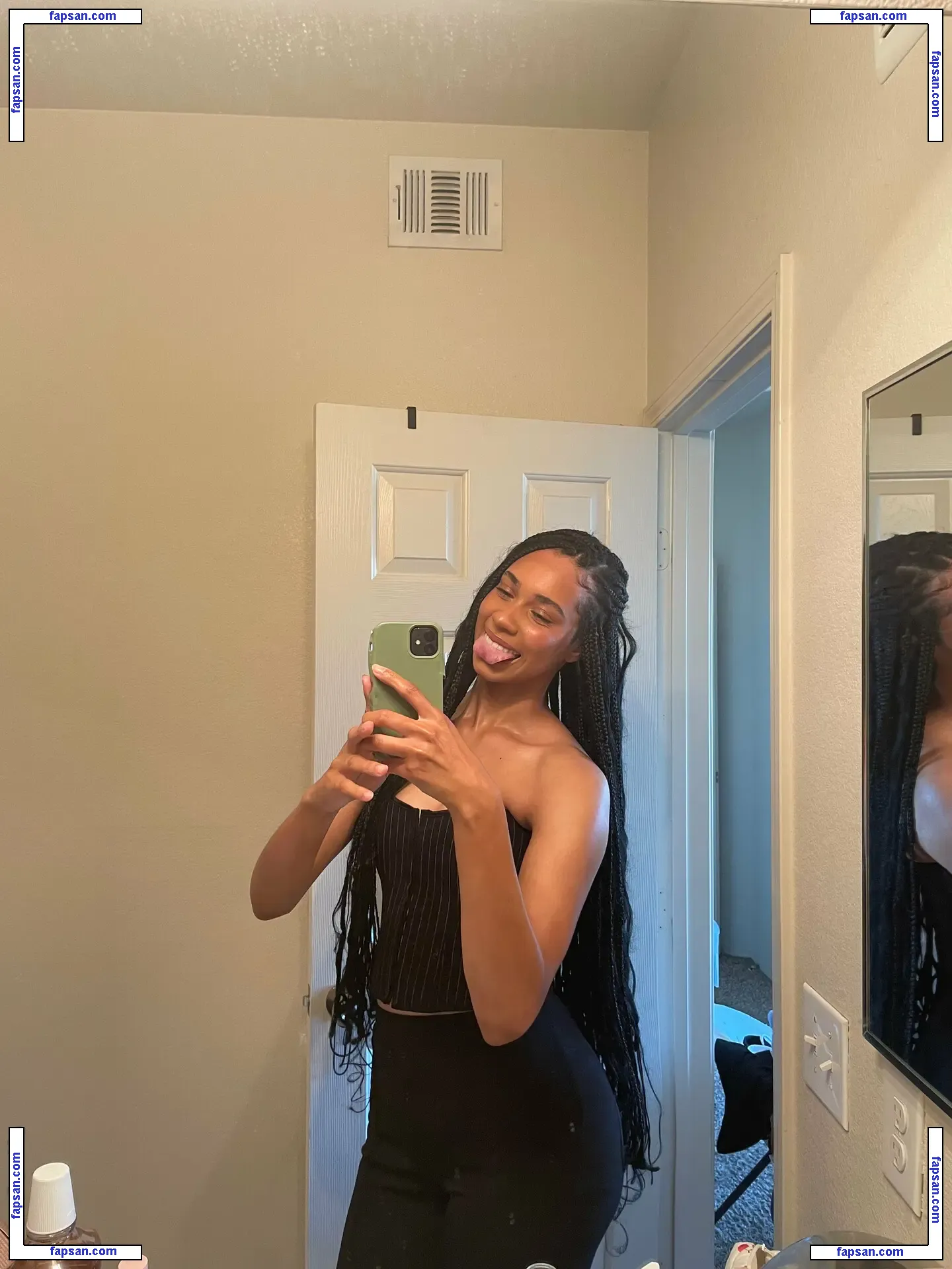 juicyykay_ nude photo #0001 from OnlyFans