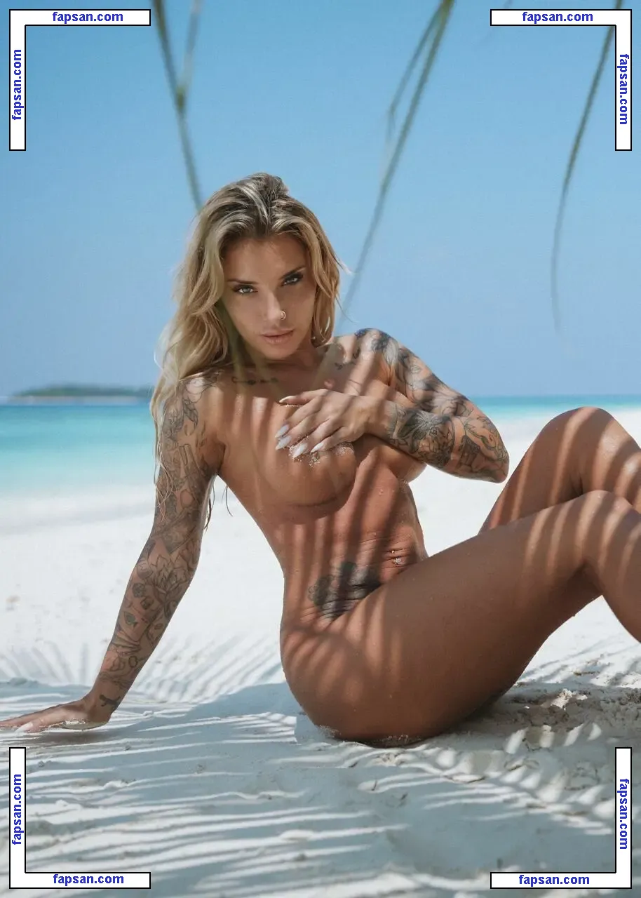 Juju Brais / Julia Abrams голая фото #0004 с Онлифанс