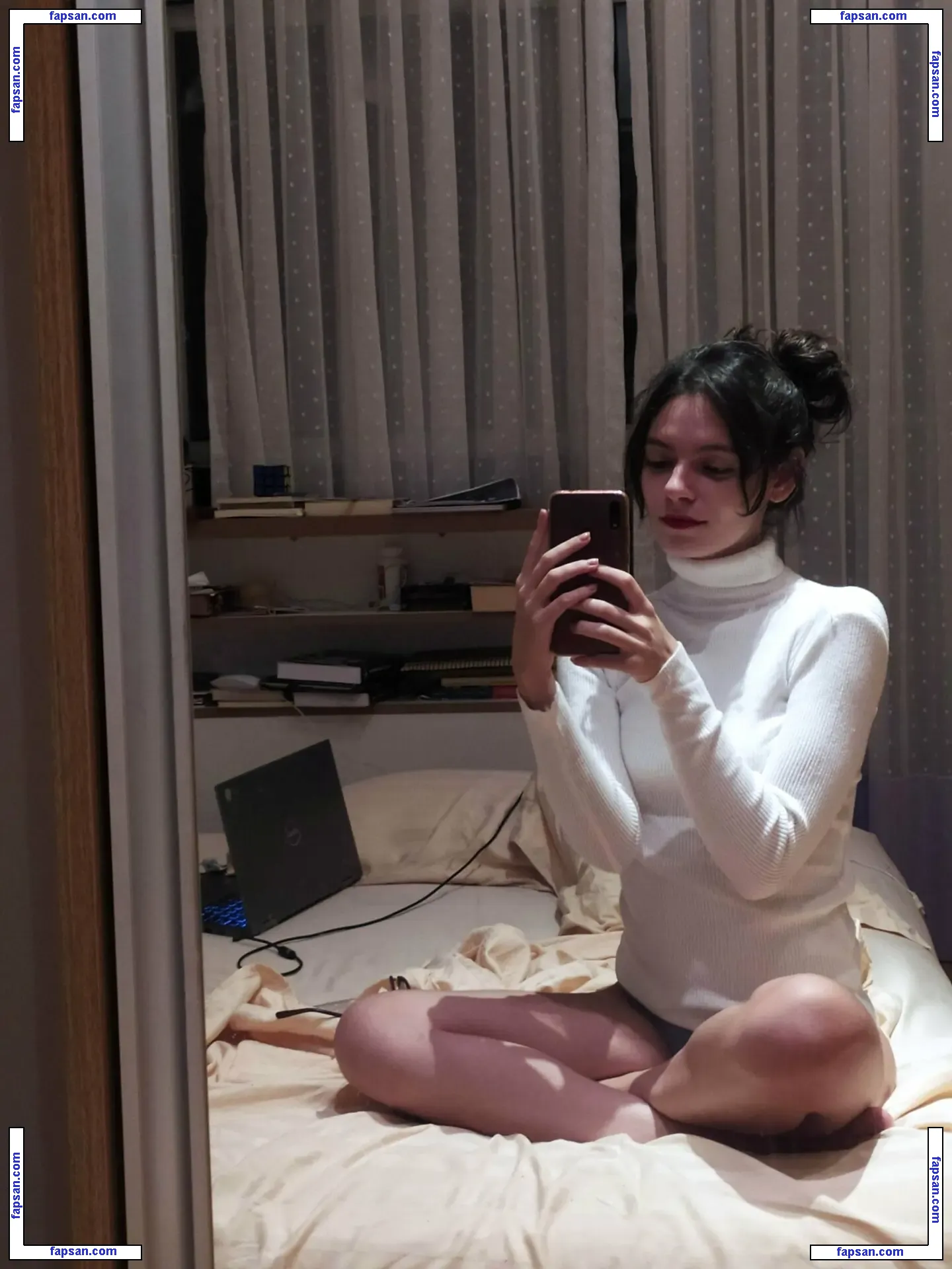 Jujuba Safada nude photo #0002 from OnlyFans