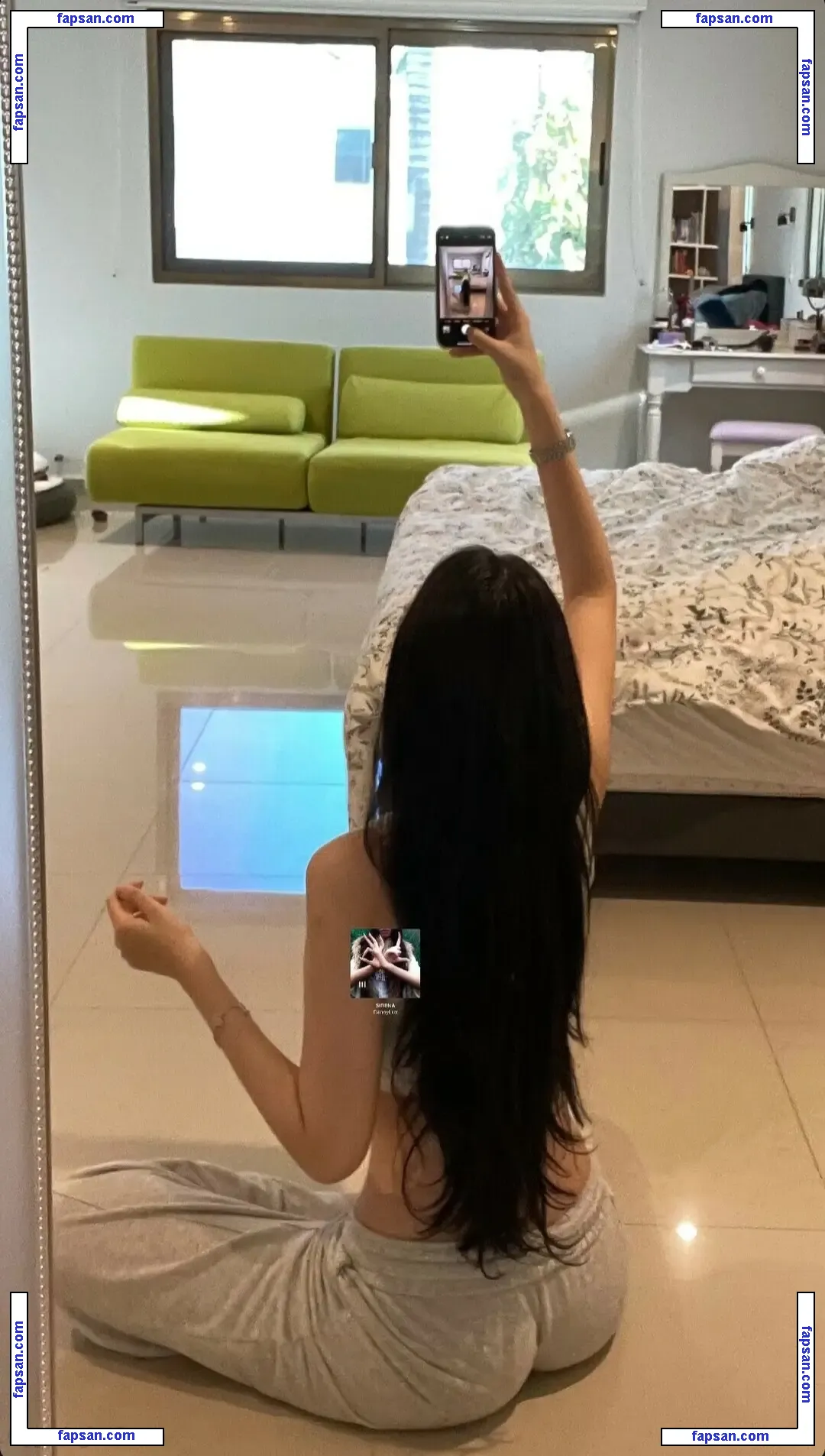 Jul1av1 голая фото #0017 с Онлифанс