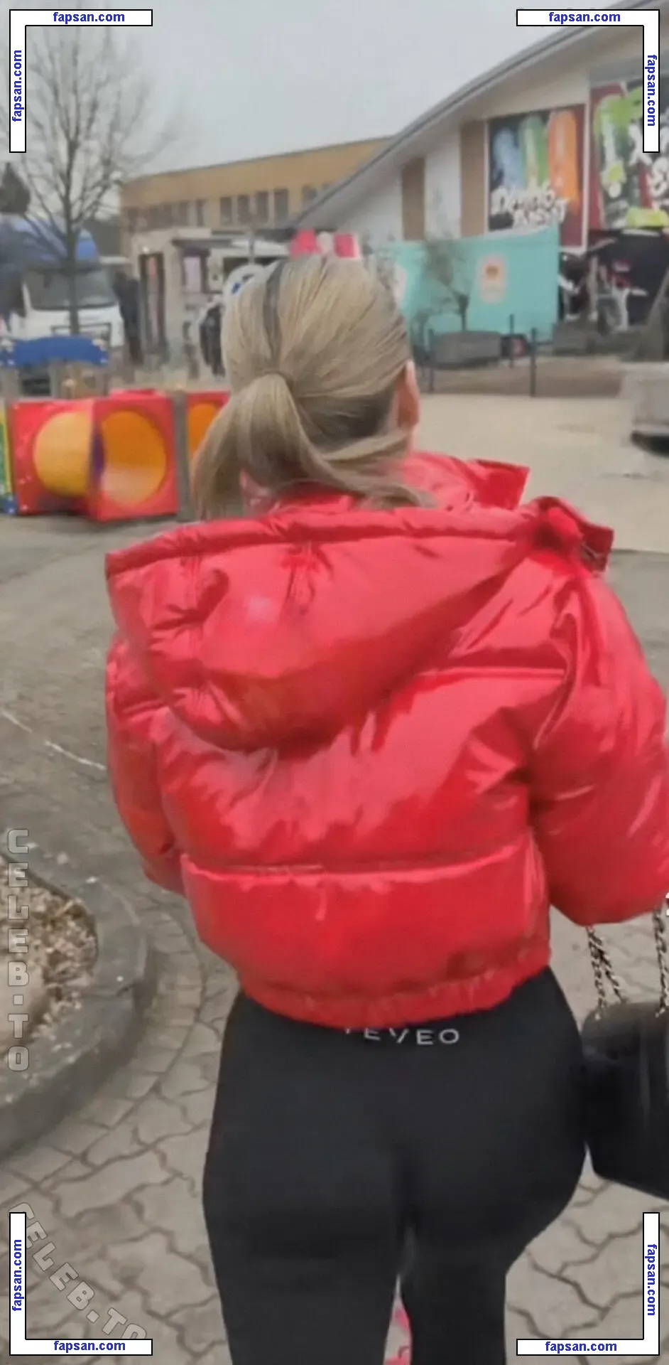 Julesboringlife nude photo #0111 from OnlyFans