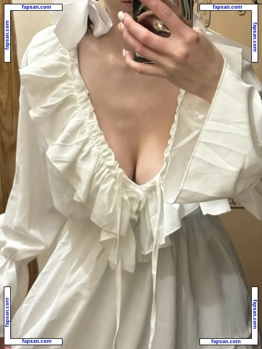 juleskuc nude photo #0018 from OnlyFans