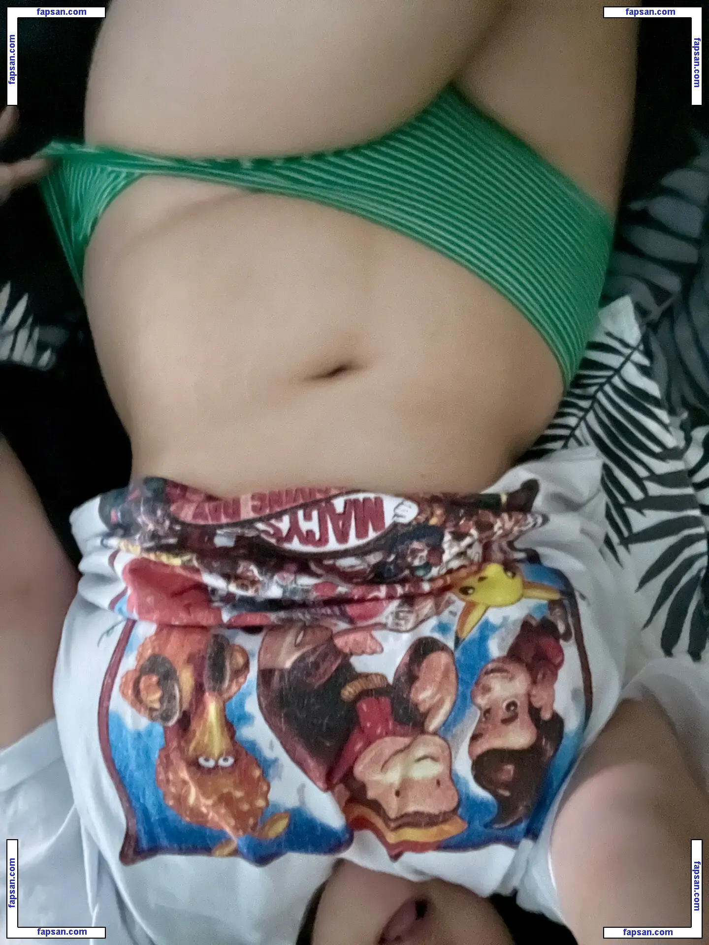 julesyfoolsy голая фото #0002 с Онлифанс