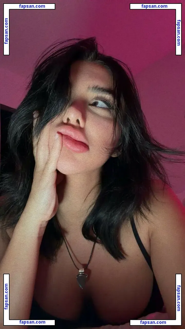 Juli Byonett nude photo #0022 from OnlyFans