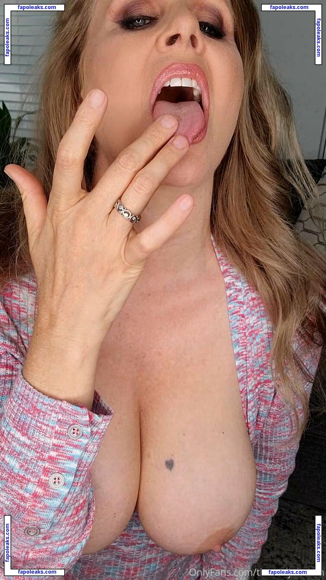 Julia Ann / therealjuliaann / therealjuliaannlive nude photo #0156 from OnlyFans