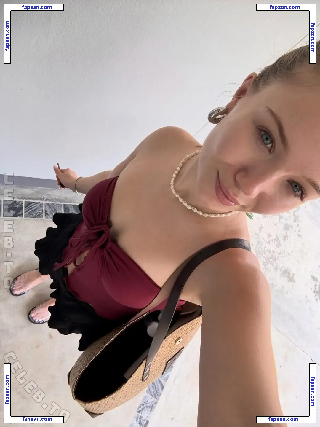 Julia Beautx nude photo #0281 from OnlyFans