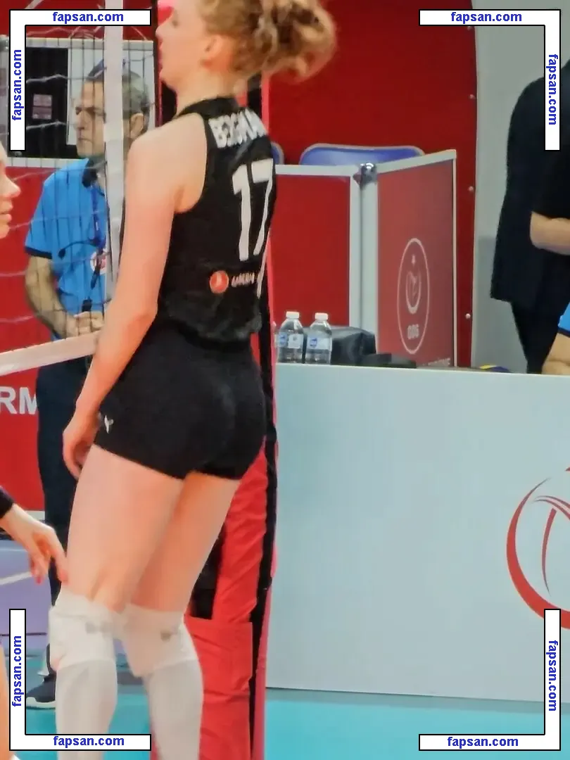 Julia Bergmann nude photo #0008 from OnlyFans