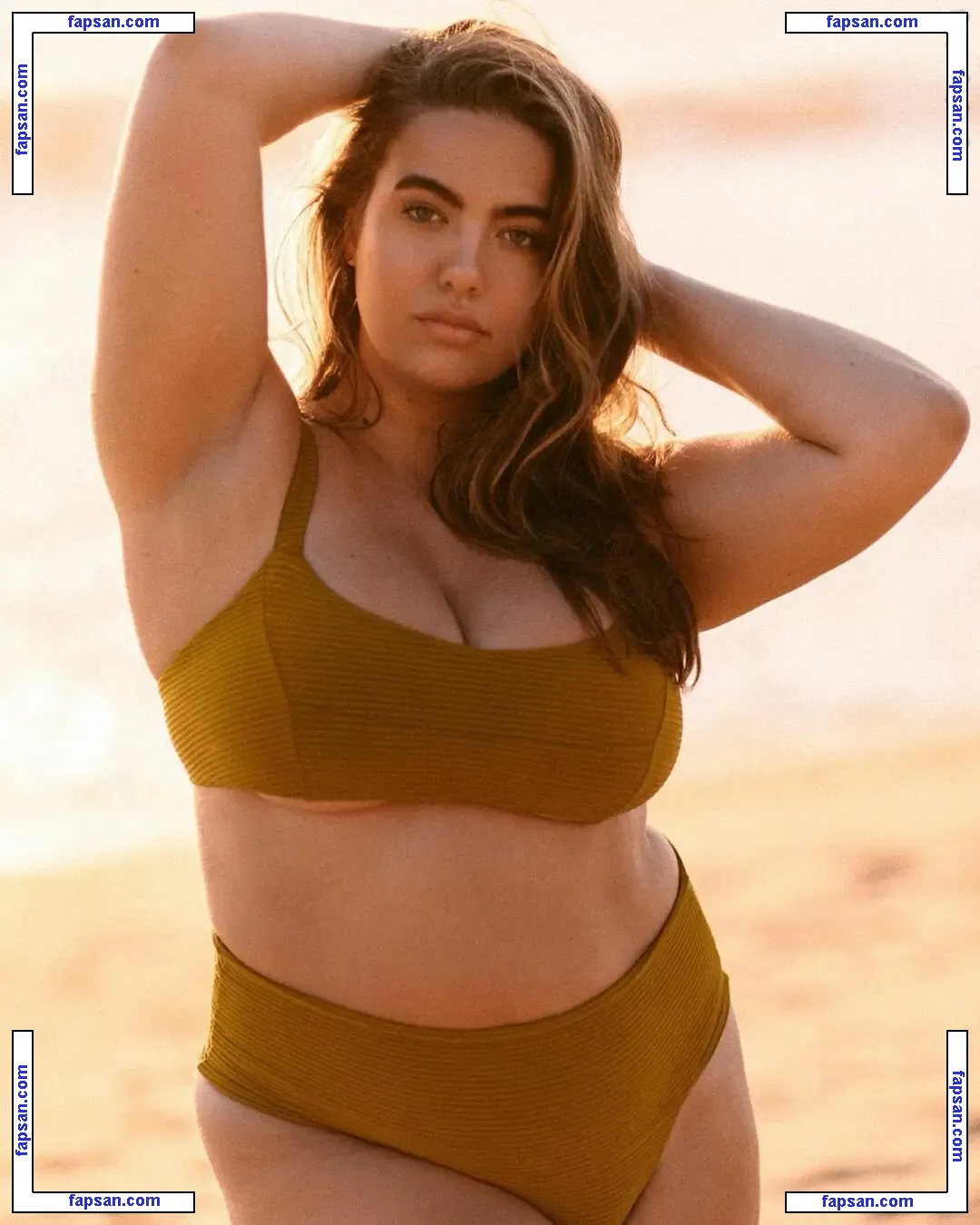 Julia Berit голая фото #0028 с Онлифанс