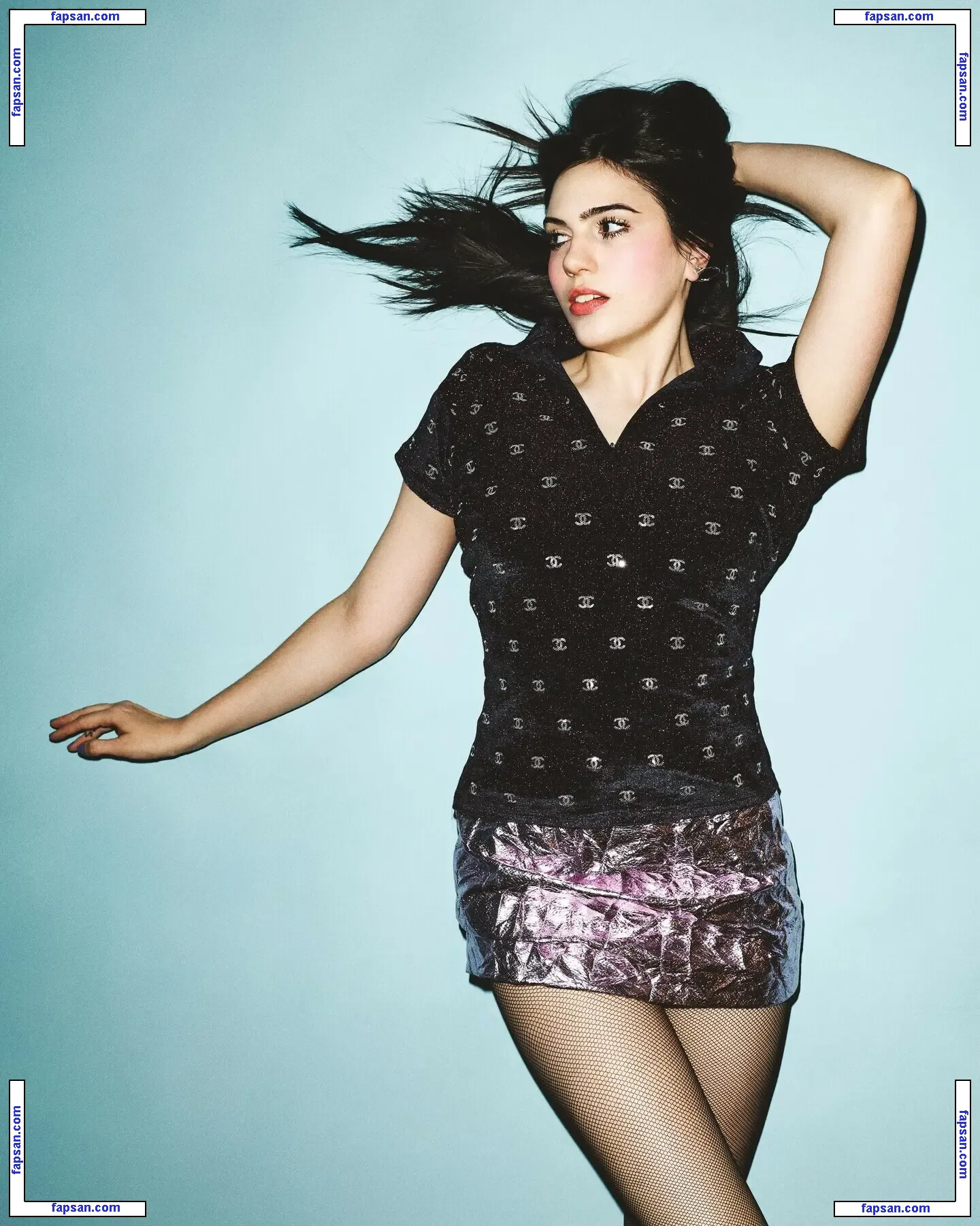 Julia Cumming (Sunflower Bean Singer/Bassist) nude photo #0002 from OnlyFans