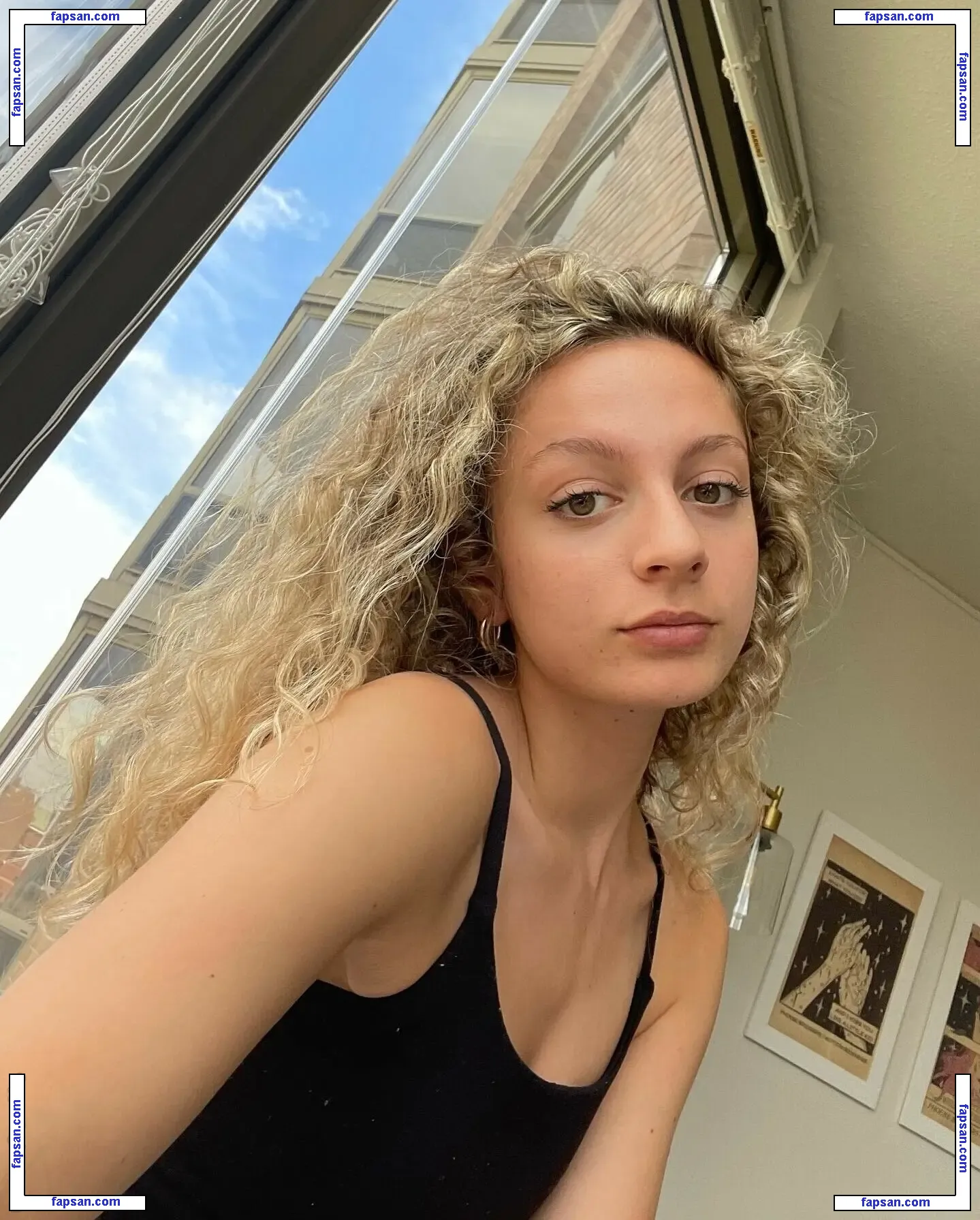 Julia Dicesare nude photo #0005 from OnlyFans