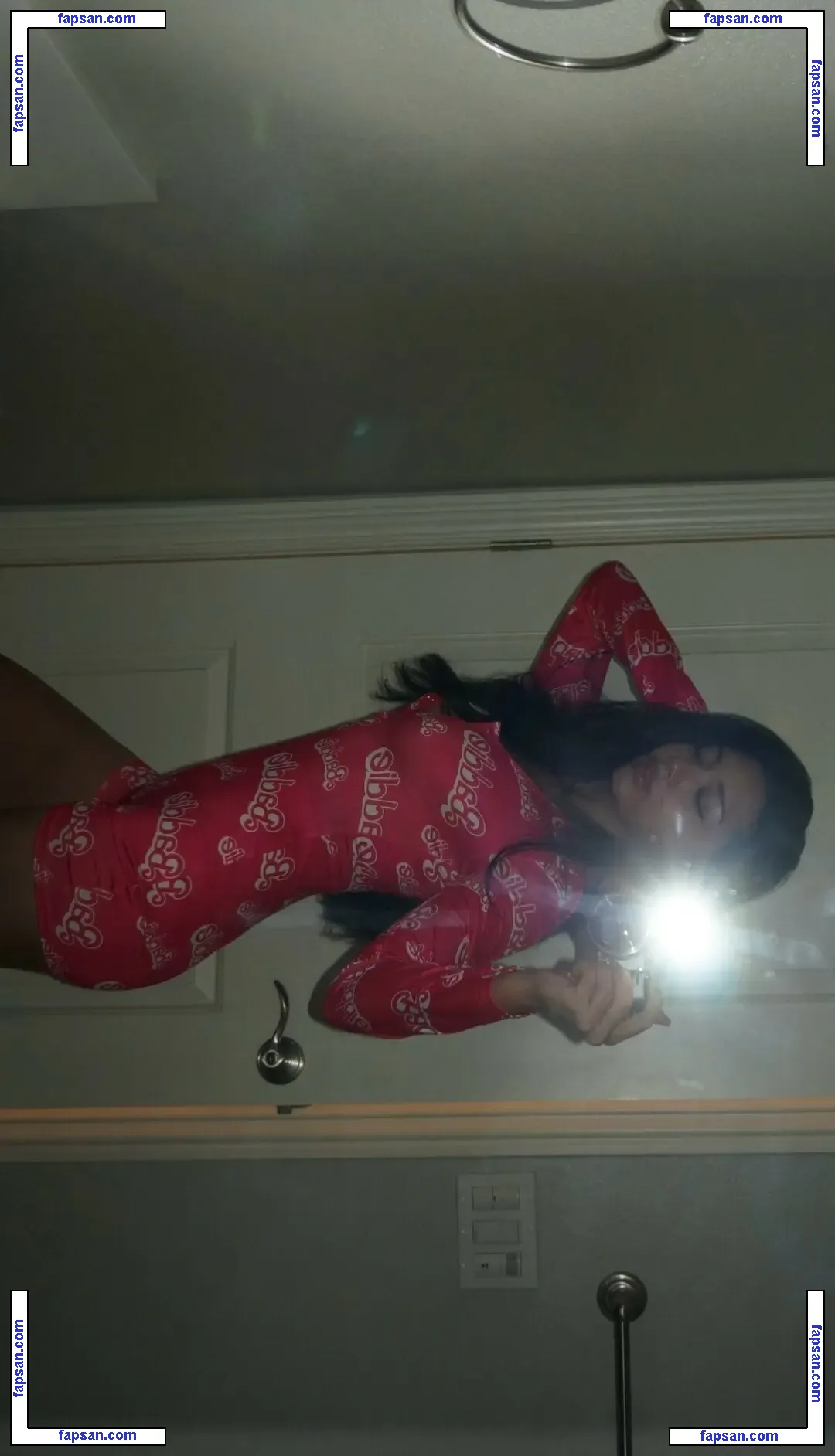 julia.garcia nude photo #0021 from OnlyFans