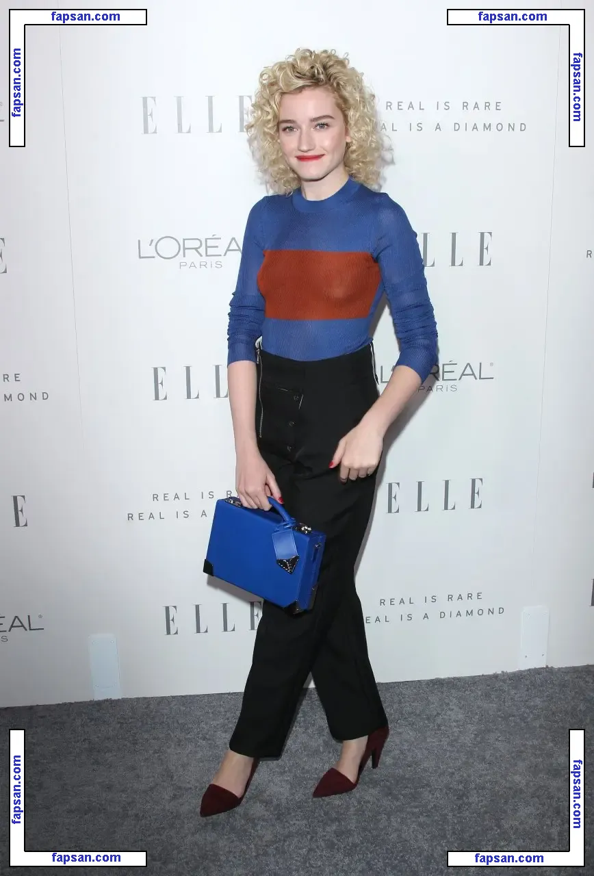 Julia Garner nude photo #0047 from OnlyFans