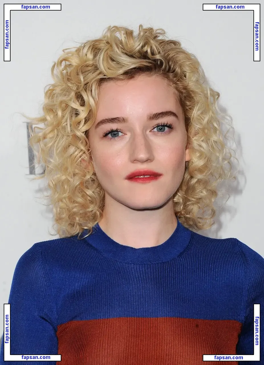 Julia Garner nude photo #0053 from OnlyFans