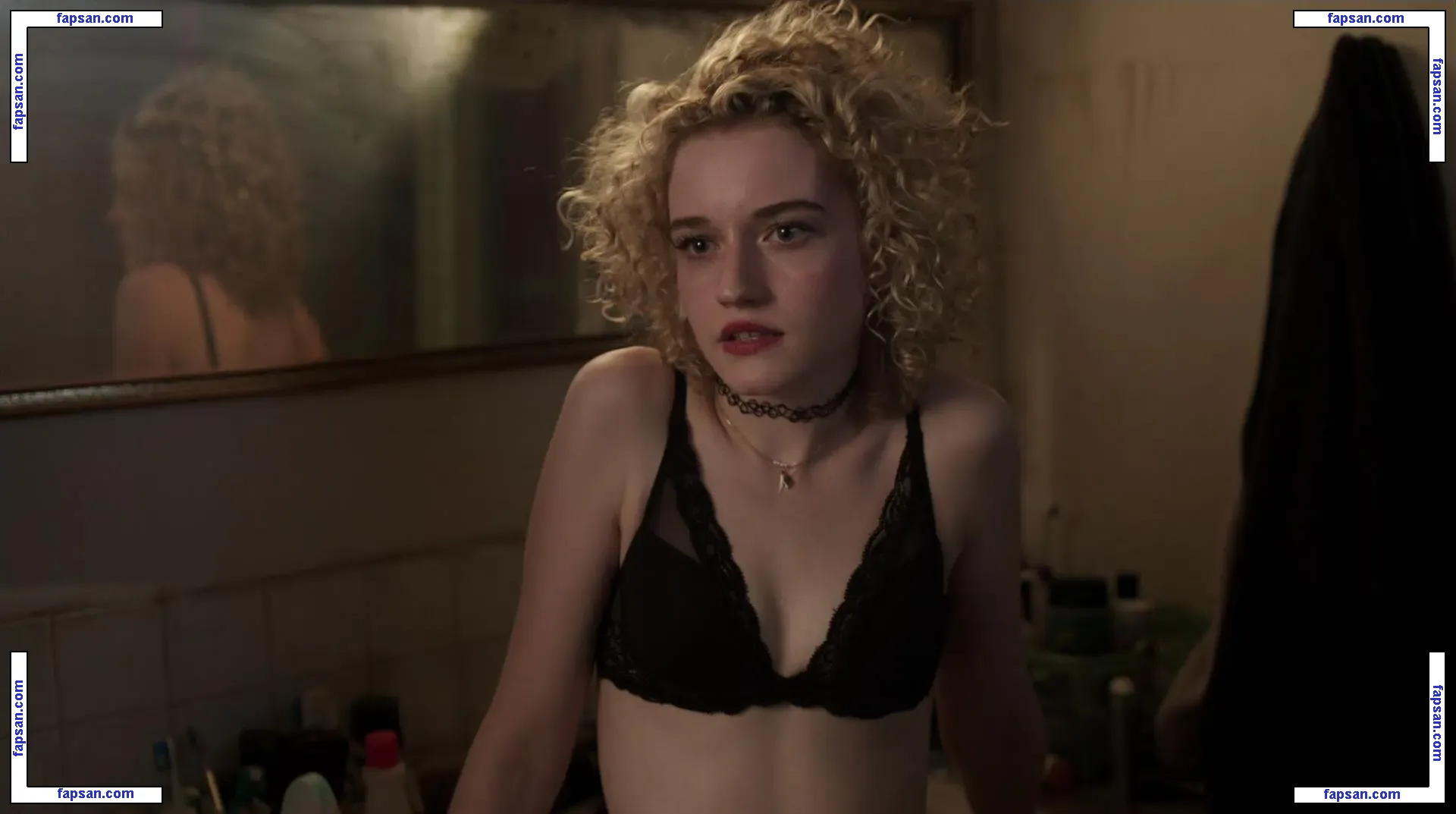 Julia Garner nude photo #0065 from OnlyFans