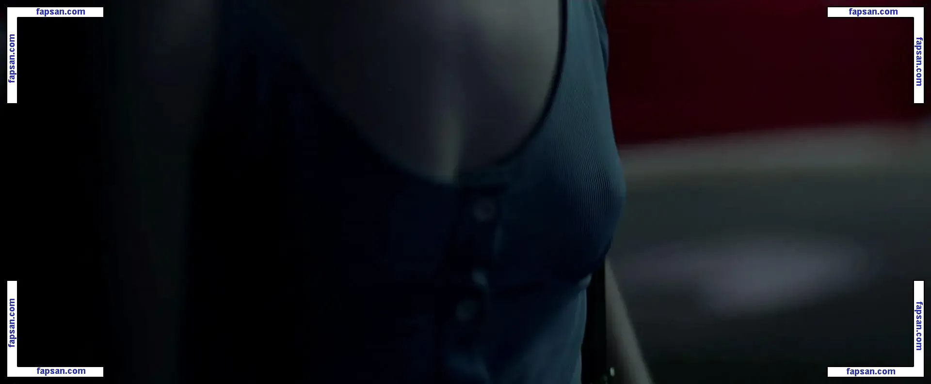 Julia Garner nude photo #0075 from OnlyFans