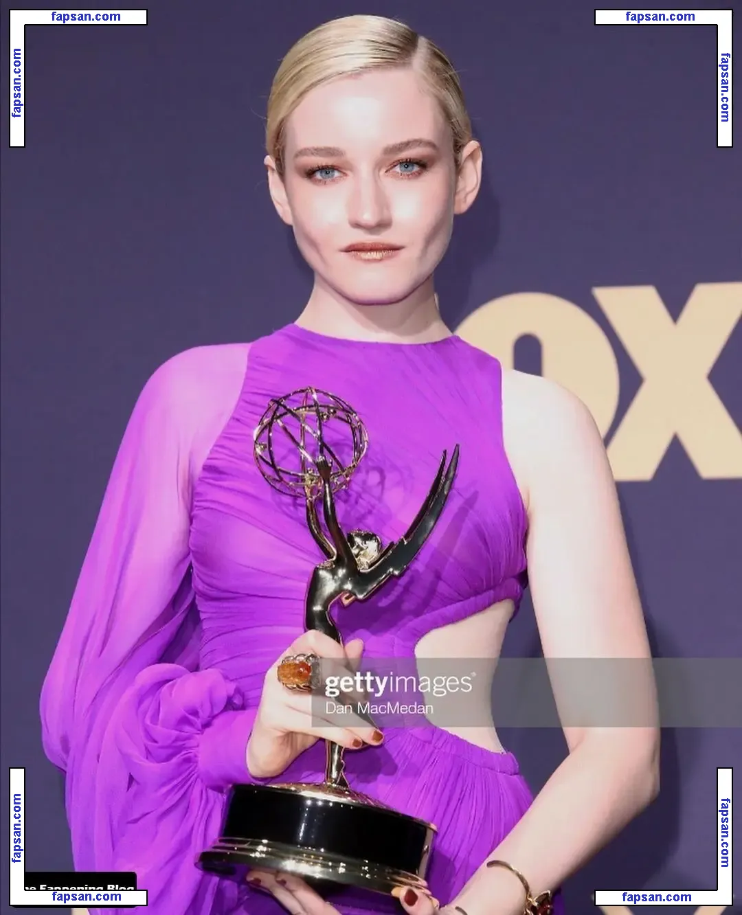 Julia Garner nude photo #0098 from OnlyFans
