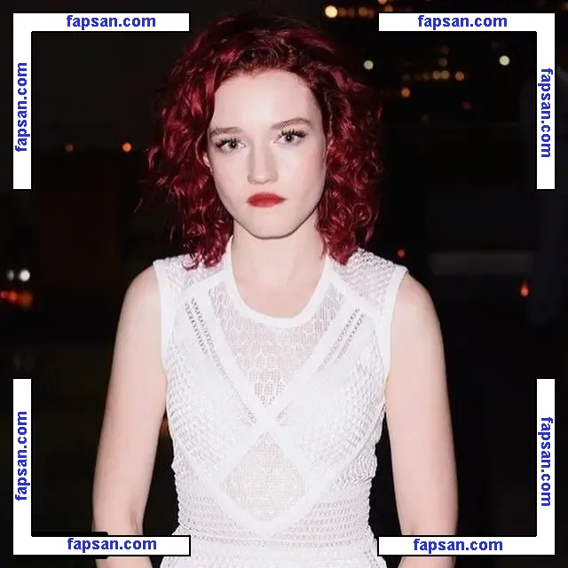 Julia Garner nude photo #0127 from OnlyFans