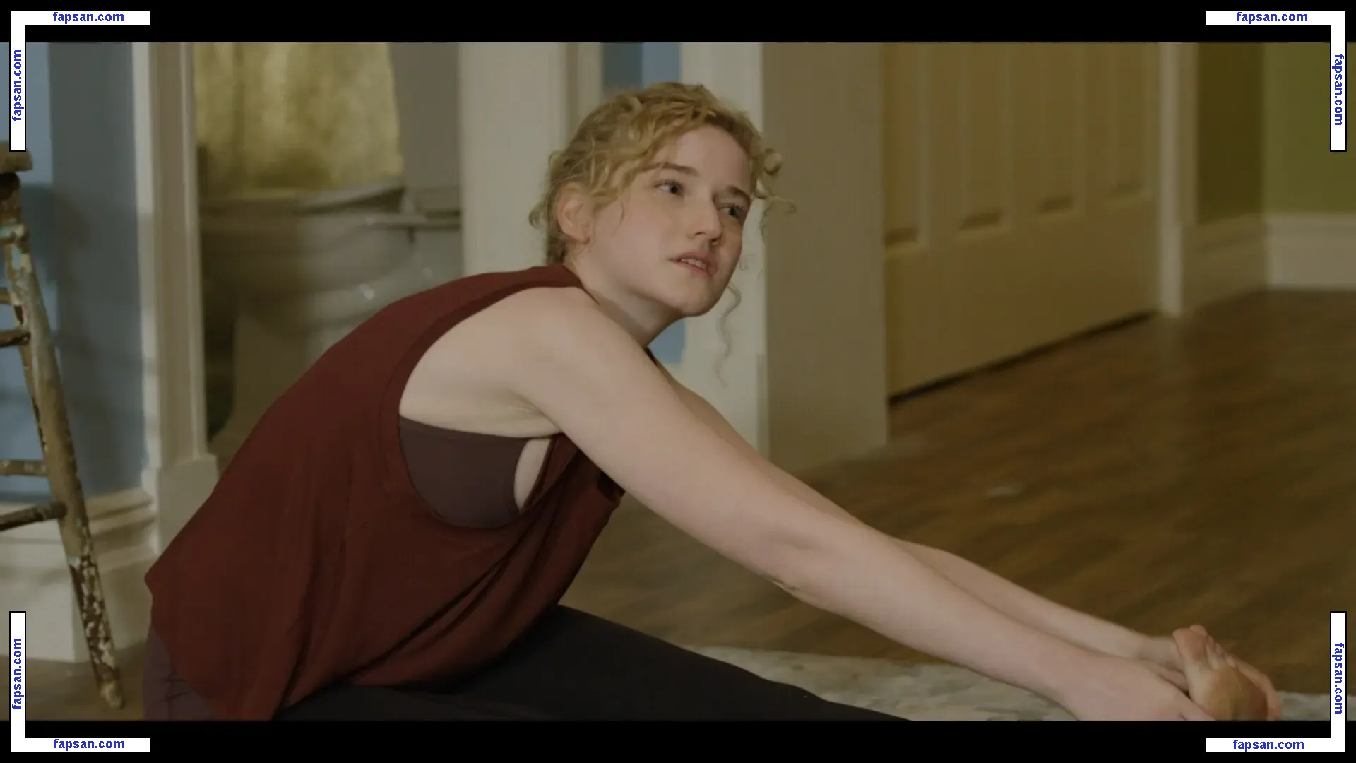 Julia Garner nude photo #0153 from OnlyFans