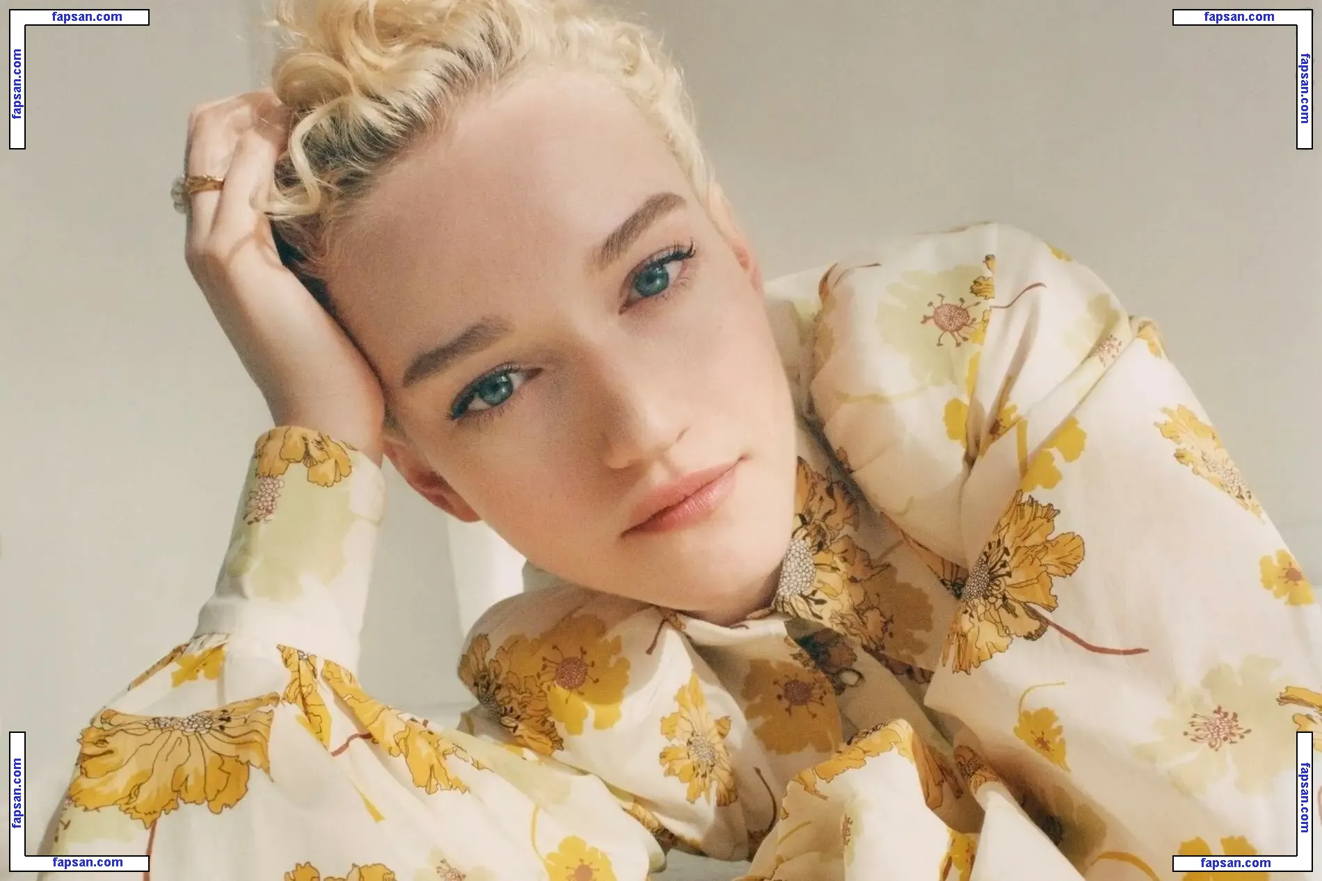 Julia Garner nude photo #0177 from OnlyFans