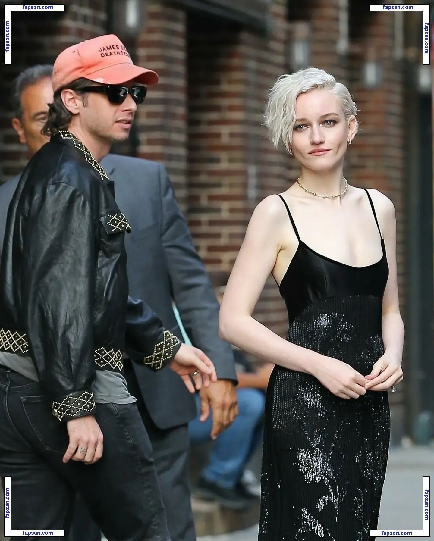 Julia Garner nude photo #0239 from OnlyFans