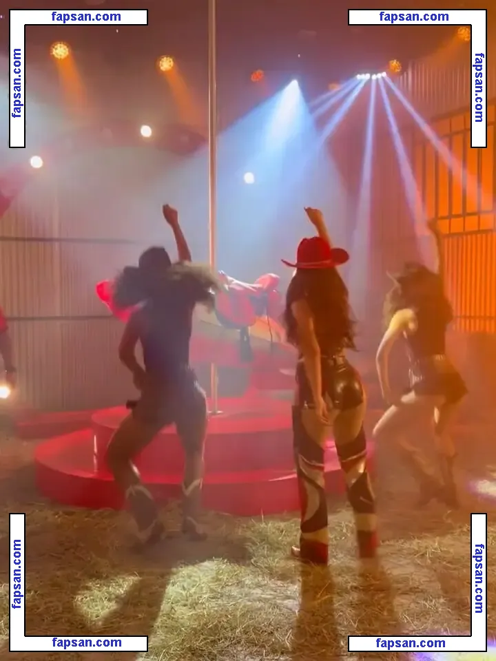 Julia Gomes голая фото #0021 с Онлифанс