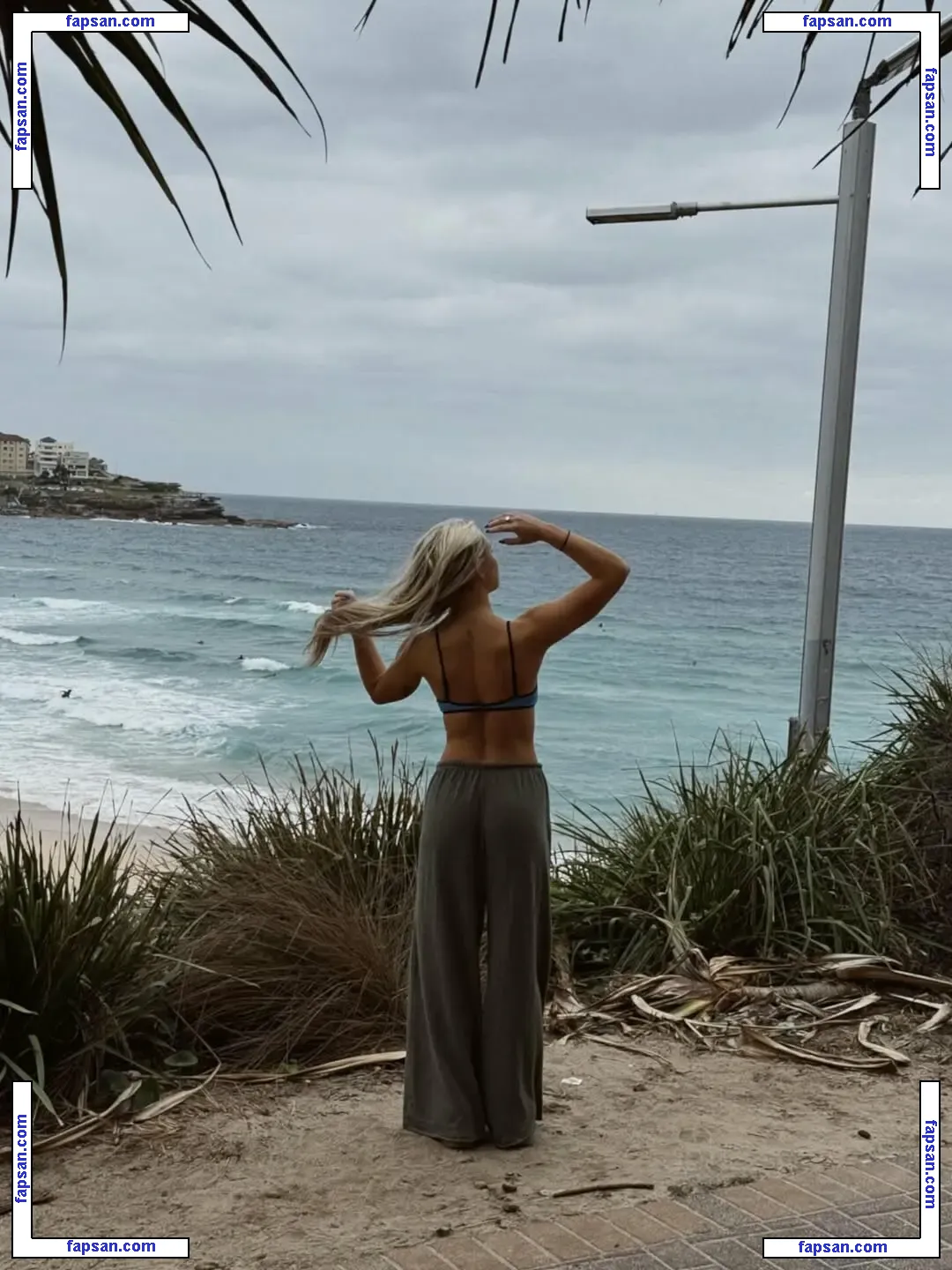 Julia Hart nude photo #0143 from OnlyFans